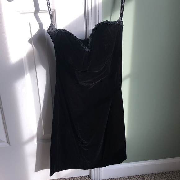 Vintage Velvet Strapless Dress with Jacket - Picture 2 of 9